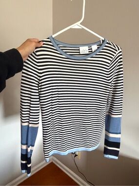 Villager Liz Clairborne Women’s Petites Blue/White Striped Crew Neck Sweater